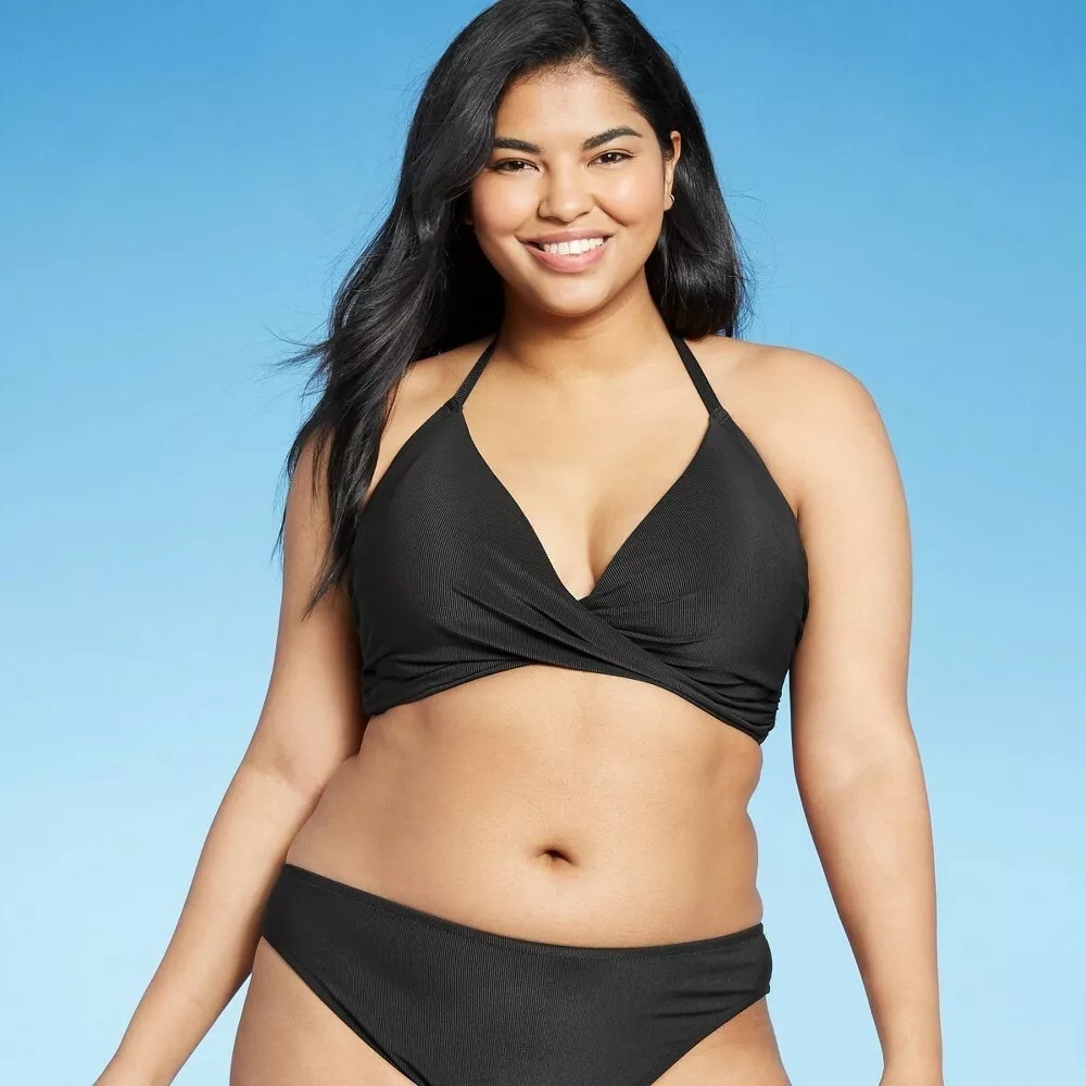 Shade and Shore Ribbed Twist Wrap-Front Bikini Top - Picture 4 of 11